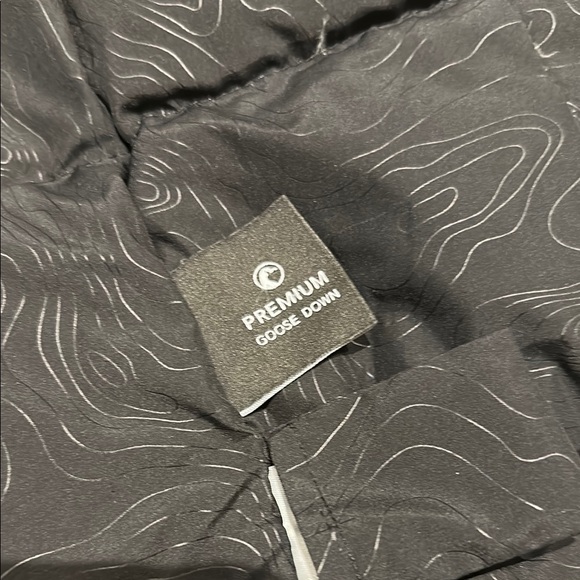 TNA Premium Down Parka Coat - Picture 4 of 6